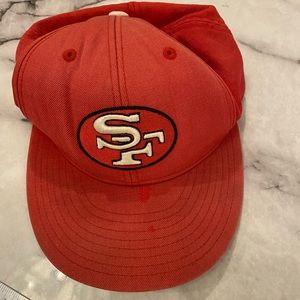 Hat 49ers Fitted size 7 NFL OFFICIAL USED. bundle OBO